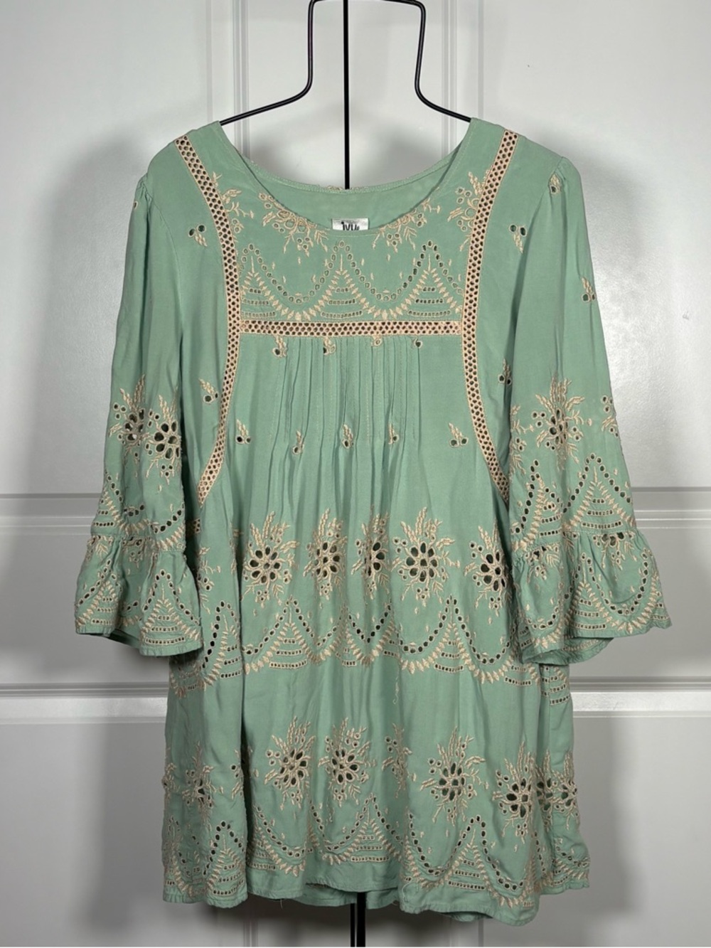 ivy jane Mint Green Eyelet Embroidered Tunic